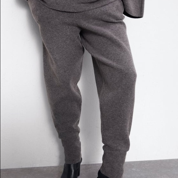 Knit Jogging trousers from Zara